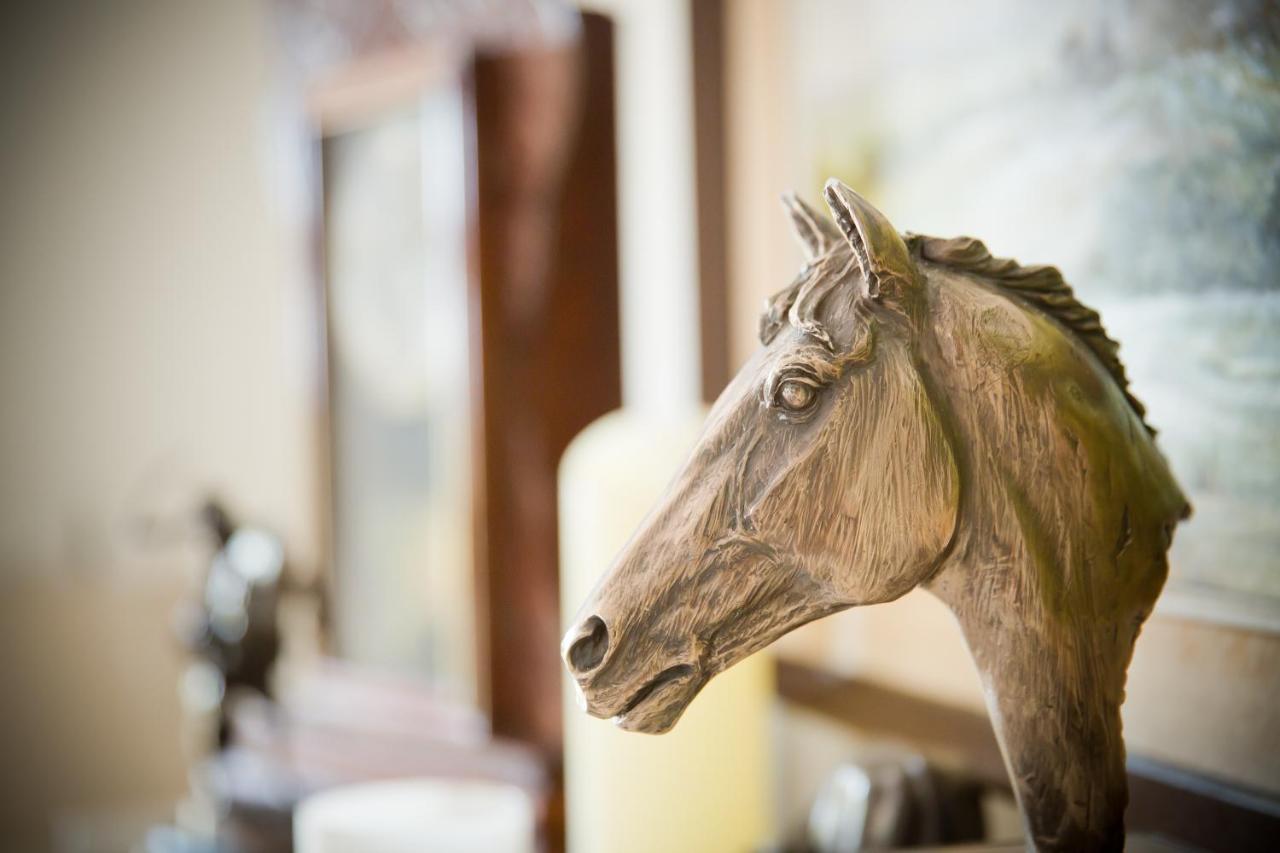 Cahergal Farmhouse B&B Newmarket-on-Fergus エクステリア 写真