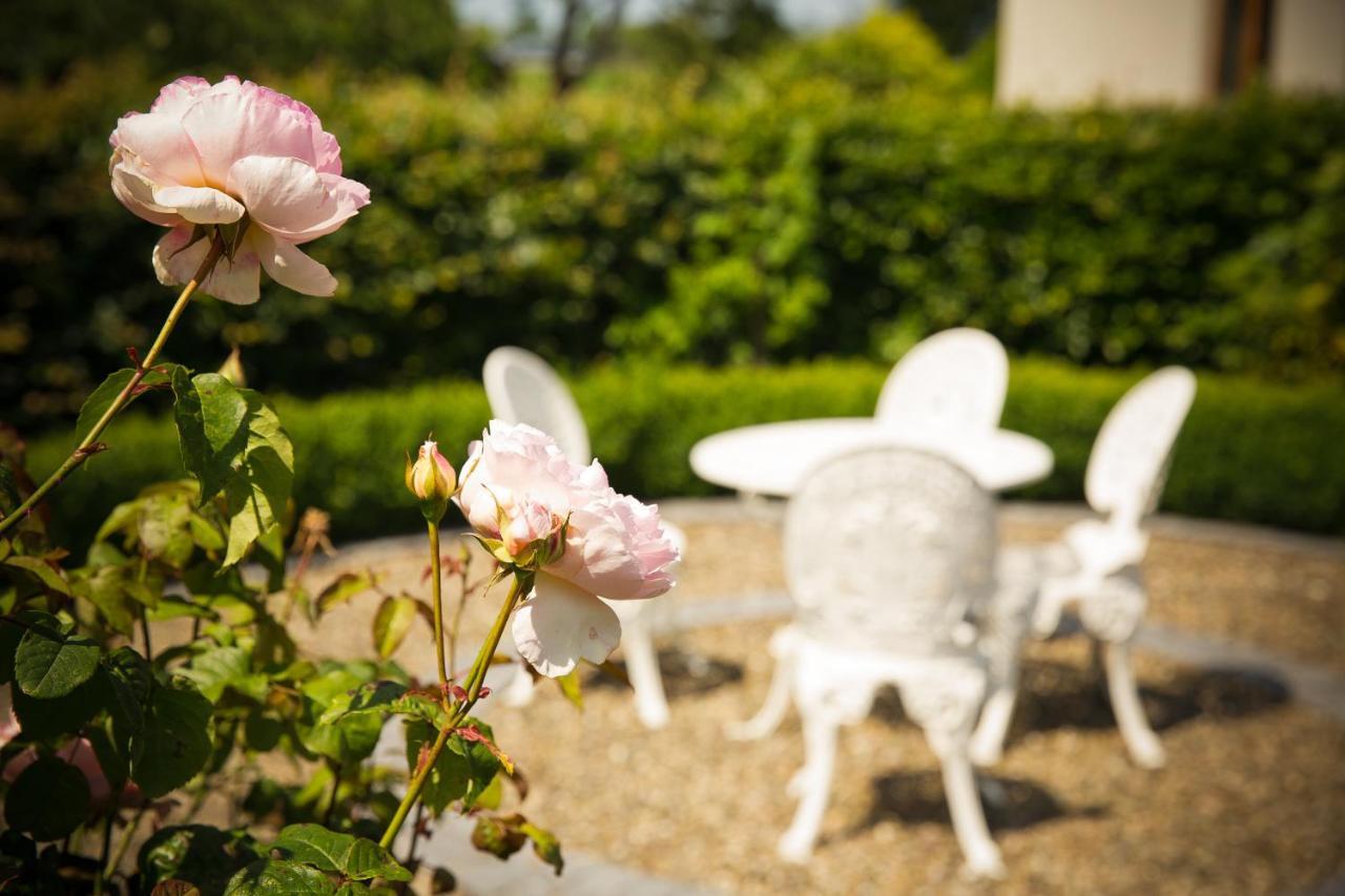 Cahergal Farmhouse B&B Newmarket-on-Fergus エクステリア 写真