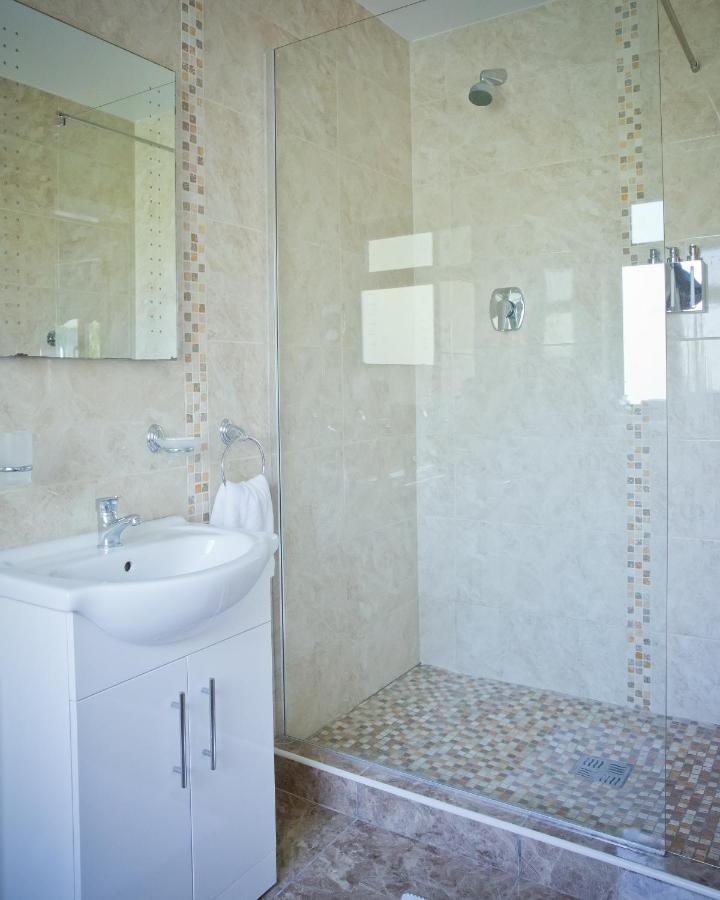 Cahergal Farmhouse B&B Newmarket-on-Fergus エクステリア 写真