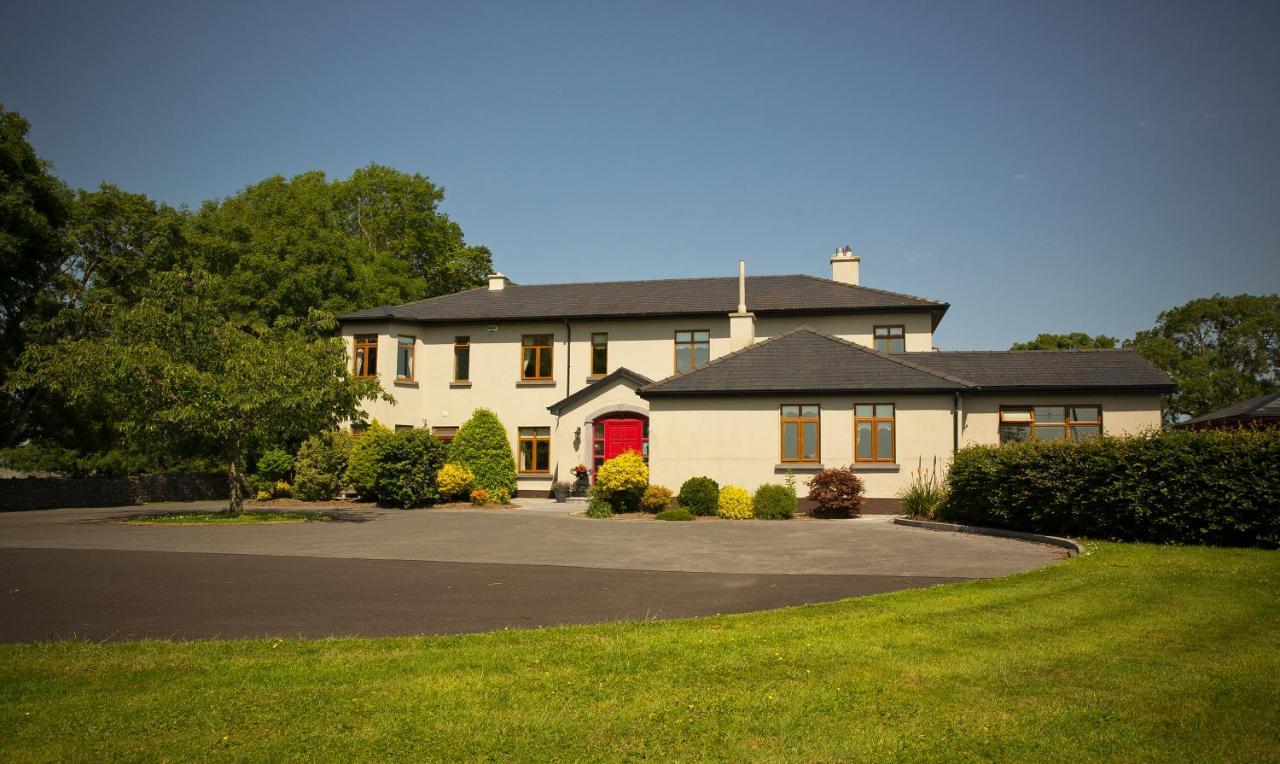 Cahergal Farmhouse B&B Newmarket-on-Fergus エクステリア 写真
