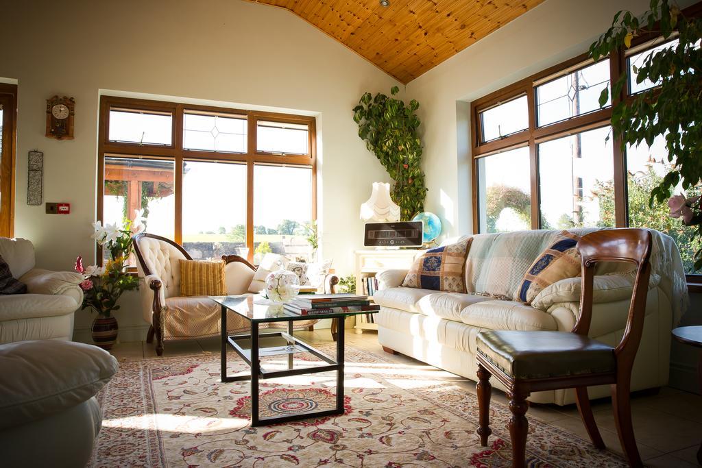 Cahergal Farmhouse B&B Newmarket-on-Fergus エクステリア 写真